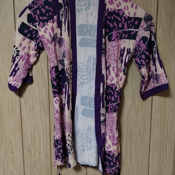 Izzy & Liv Purple Kimono - Picture 2 of 12